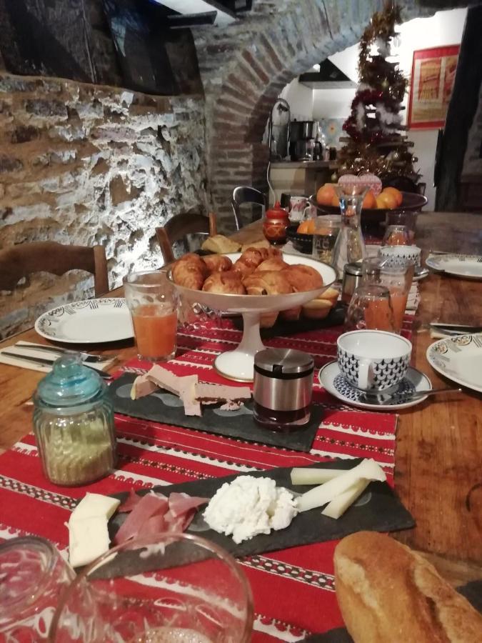 La Lauze Et L'Anguille Bed & Breakfast Gaillac Dış mekan fotoğraf