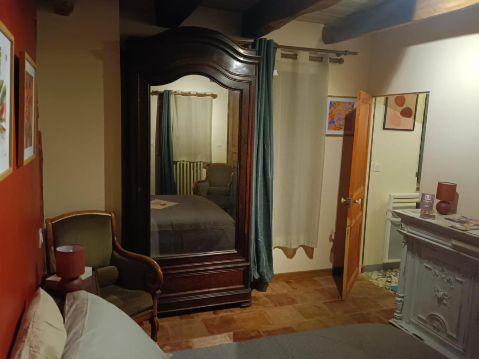 La Lauze Et L'Anguille Bed & Breakfast Gaillac Dış mekan fotoğraf